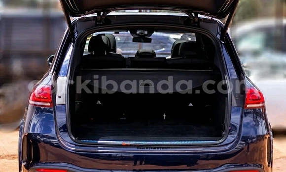 Gura Yakoze Mercedes‒Benz GLE Blue Imodoka i Kampala mu Uganda Gura Yakoze Mercedes‒Benz GLE Blue Imodoka i Kampala mu Uganda