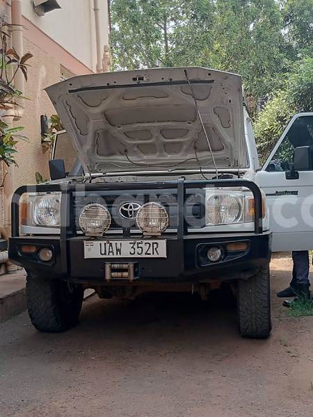 Big with watermark toyota land cruiser uganda kampala 26052