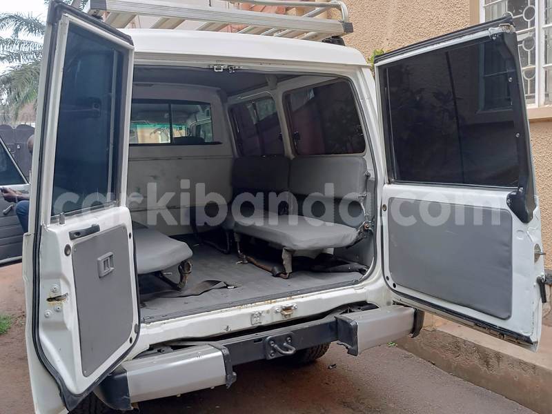 Big with watermark toyota land cruiser uganda kampala 26052