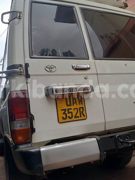 Big with watermark toyota land cruiser uganda kampala 26052