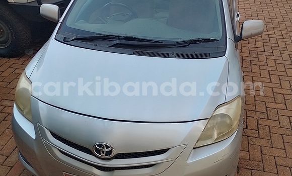 Gura Yakoze Toyota Belta Silver Imodoka i Kampala mu Uganda Gura Yakoze Toyota Belta Silver Imodoka i Kampala mu Uganda