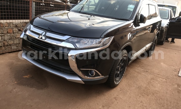 Nunua Imported Mitsubishi Outlander Nyeusi Gari ndani ya Kampala nchini Uganda Nunua Imported Mitsubishi Outlander Nyeusi Gari ndani ya Kampala nchini Uganda