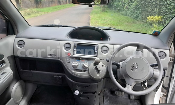 Acheter Occasion Voiture Toyota Sienta Blanc à Kalangala, Central Acheter Occasion Voiture Toyota Sienta Blanc à Kalangala, Central