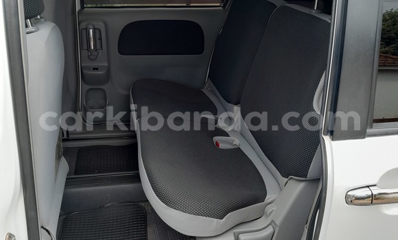 Acheter Occasion Voiture Toyota Sienta Blanc à Kalangala, Central Acheter Occasion Voiture Toyota Sienta Blanc à Kalangala, Central