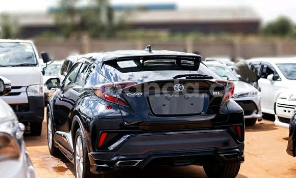 Buy Used Toyota C-HR Black Car in Kampala in Uganda Buy Used Toyota C-HR Black Car in Kampala in Uganda