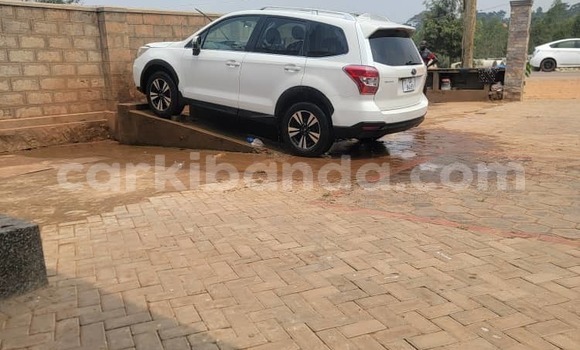 Gura Yakoze Subaru Forester White Imodoka i Kampala mu Uganda Gura Yakoze Subaru Forester White Imodoka i Kampala mu Uganda