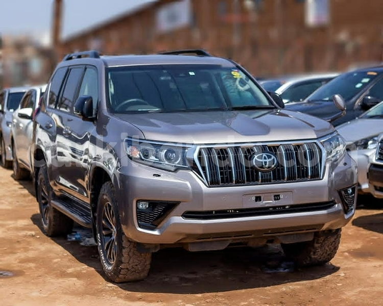 Big with watermark toyota prado uganda kampala 26065