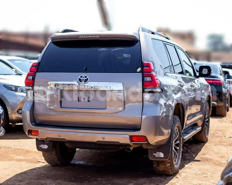 Big with watermark toyota prado uganda kampala 26065