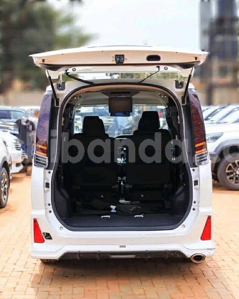 Big with watermark toyota noah uganda kampala 26066