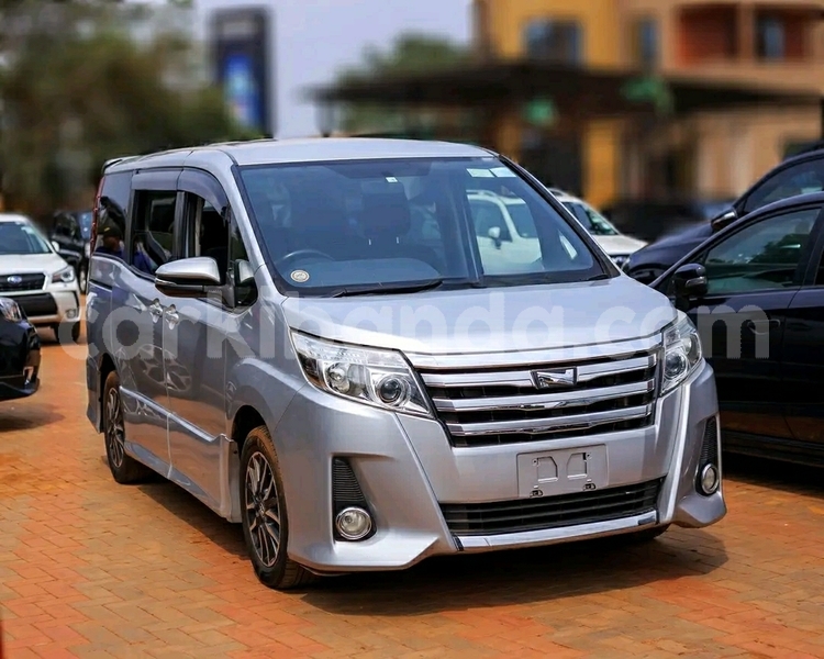 Big with watermark toyota noah uganda kampala 26068