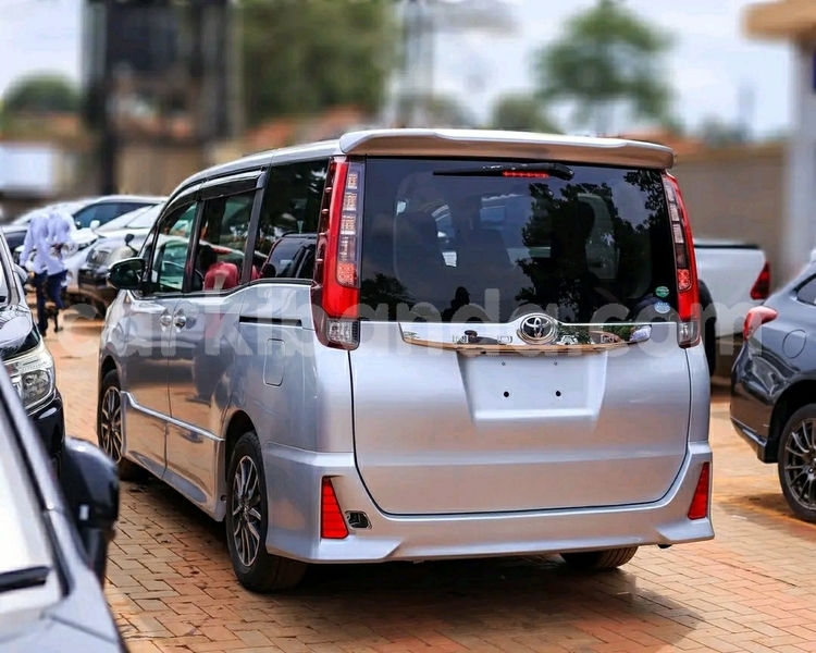 Big with watermark toyota noah uganda kampala 26068