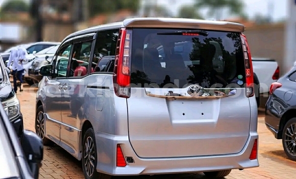 Buy Used Toyota Noah Silver Car in Kampala in Uganda Buy Used Toyota Noah Silver Car in Kampala in Uganda