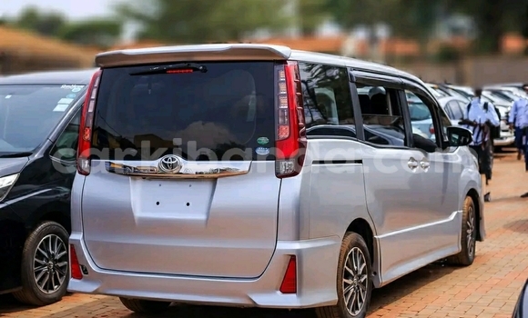 Buy Used Toyota Noah Silver Car in Kampala in Uganda Buy Used Toyota Noah Silver Car in Kampala in Uganda