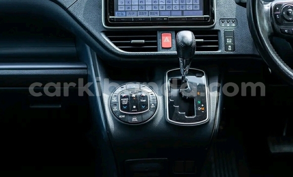 Buy Used Toyota Noah Silver Car in Kampala in Uganda Buy Used Toyota Noah Silver Car in Kampala in Uganda