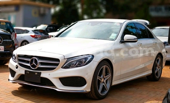 Buy Used Mercedes-Benz C-Classe White Car in Kampala in Uganda