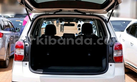 Gura Yakoze Subaru Forester White Imodoka i Kampala mu Uganda Gura Yakoze Subaru Forester White Imodoka i Kampala mu Uganda