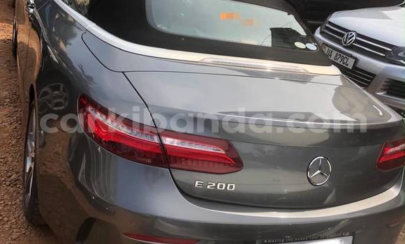 Gura Nshya Mercedes-Benz E200 Other Imodoka i Kampala mu Uganda Gura Nshya Mercedes-Benz E200 Other Imodoka i Kampala mu Uganda
