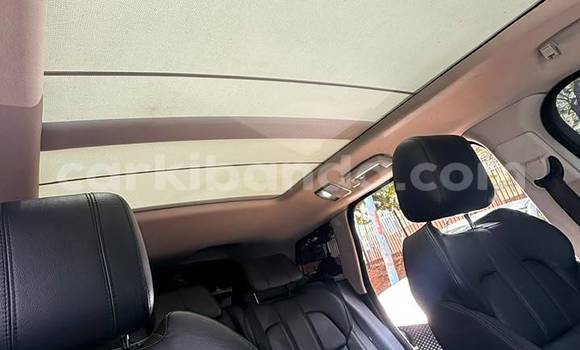 Gura Nshya Range Rover Range Rover Other Imodoka i Kampala mu Uganda Gura Nshya Range Rover Range Rover Other Imodoka i Kampala mu Uganda