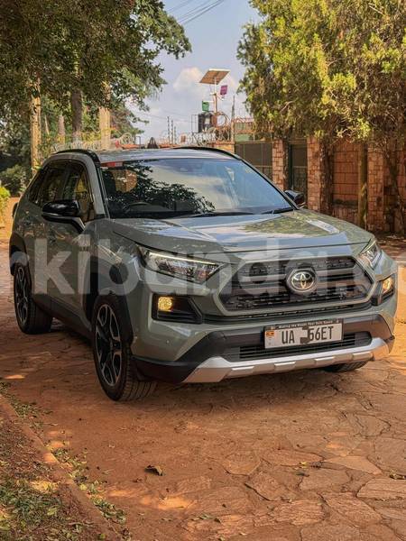 Big with watermark toyota rav4 uganda kampala 26080