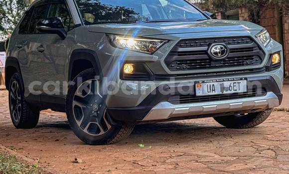 Nunua Mpya Toyota RAV4 Nyingine Gari ndani ya Kampala nchini Uganda Nunua Mpya Toyota RAV4 Nyingine Gari ndani ya Kampala nchini Uganda