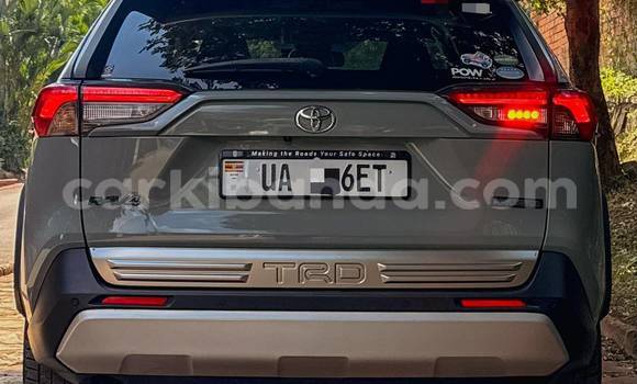 Nunua Mpya Toyota RAV4 Nyingine Gari ndani ya Kampala nchini Uganda Nunua Mpya Toyota RAV4 Nyingine Gari ndani ya Kampala nchini Uganda