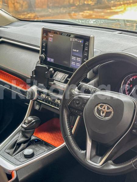Big with watermark toyota rav4 uganda kampala 26080