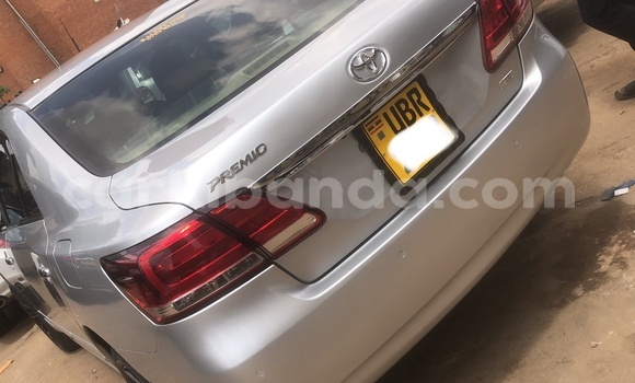 Gura Nshya Toyota Premio Silver Imodoka i Kampala mu Uganda