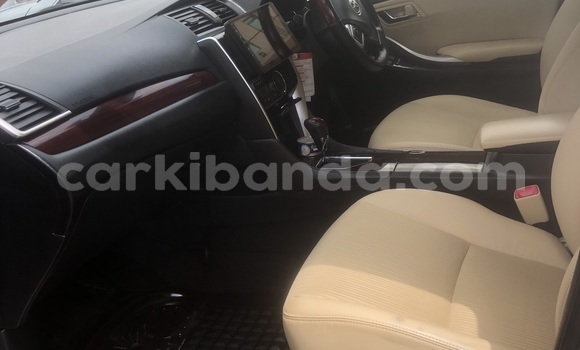 Nunua Mpya Toyota Premio Fedha Gari ndani ya Kampala nchini Uganda Nunua Mpya Toyota Premio Fedha Gari ndani ya Kampala nchini Uganda
