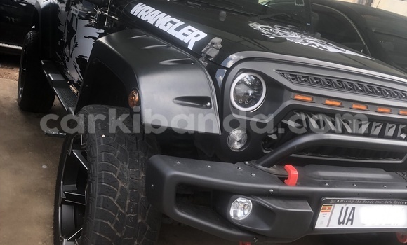 Gura Nshya Jeep Wrangler Black Imodoka i Kampala mu Uganda Gura Nshya Jeep Wrangler Black Imodoka i Kampala mu Uganda