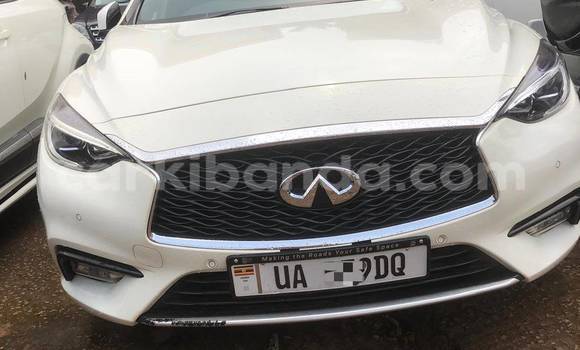 Nunua Mpya Infiniti Q30 Nyeupe Gari ndani ya Kampala nchini Uganda Nunua Mpya Infiniti Q30 Nyeupe Gari ndani ya Kampala nchini Uganda