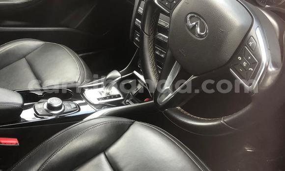 Nunua Mpya Infiniti Q30 Nyeupe Gari ndani ya Kampala nchini Uganda Nunua Mpya Infiniti Q30 Nyeupe Gari ndani ya Kampala nchini Uganda