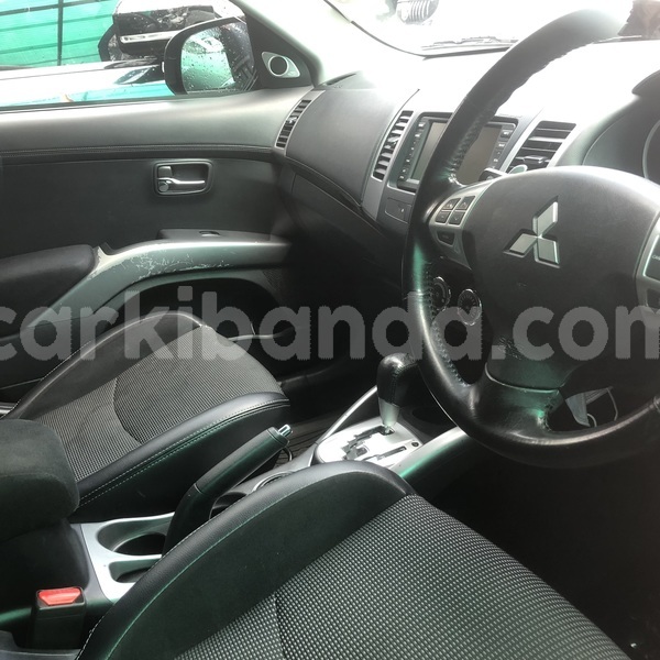 Big with watermark mitsubishi outlander uganda kampala 26099