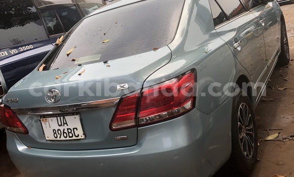 Nunua Mpya Toyota Premio Kijani Gari ndani ya Kampala nchini Uganda Nunua Mpya Toyota Premio Kijani Gari ndani ya Kampala nchini Uganda