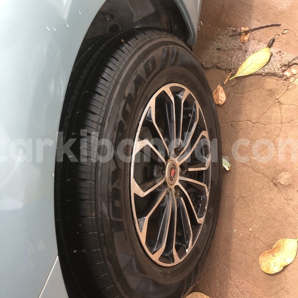 Big with watermark toyota premio uganda kampala 26101