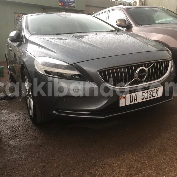 Big with watermark volvo v40 uganda kampala 26104