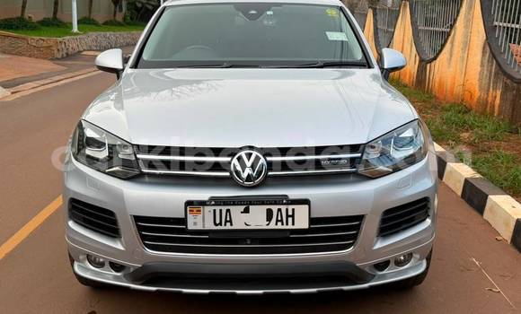 Acheter Neuf Voiture Volkswagen Touareg Gris à Kampala, Ouganda Acheter Neuf Voiture Volkswagen Touareg Gris à Kampala, Ouganda