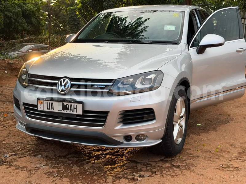 Big with watermark volkswagen touareg uganda kampala 26105
