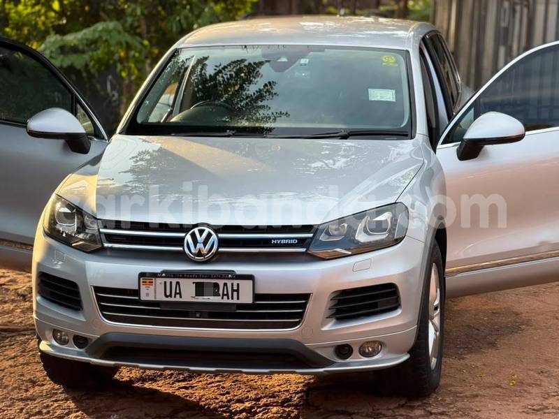 Big with watermark volkswagen touareg uganda kampala 26105