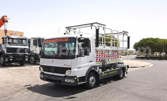 Gura Imported Mercedes‒Benz 812 White Ikamyo i Import - Dubai mu Uganda Gura Imported Mercedes‒Benz 812 White Ikamyo i Import - Dubai mu Uganda