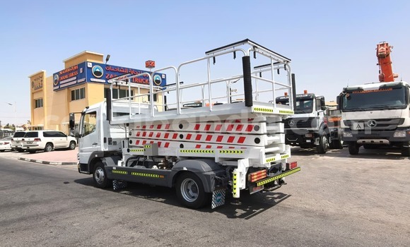 Gura Imported Mercedes‒Benz 812 White Ikamyo i Import - Dubai mu Uganda Gura Imported Mercedes‒Benz 812 White Ikamyo i Import - Dubai mu Uganda