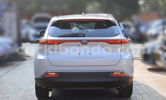Buy Used Toyota Harrier White Car in Kampala in Uganda Buy Used Toyota Harrier White Car in Kampala in Uganda