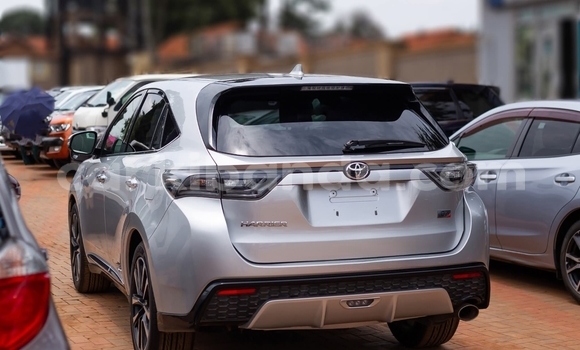 Buy Used Toyota Harrier Silver Car in Kampala in Uganda Buy Used Toyota Harrier Silver Car in Kampala in Uganda