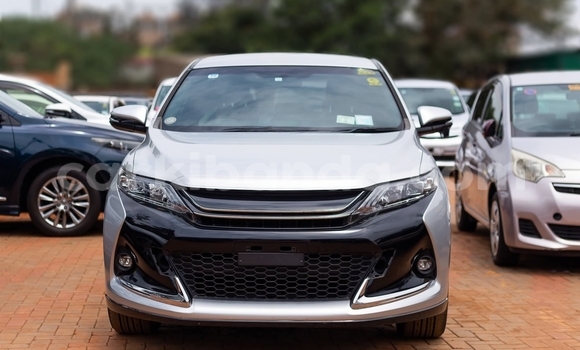 Buy Used Toyota Harrier Silver Car in Kampala in Uganda Buy Used Toyota Harrier Silver Car in Kampala in Uganda