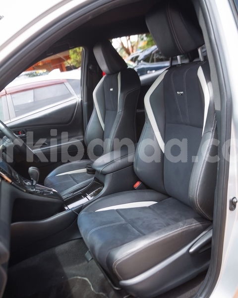 Big with watermark toyota harrier uganda kampala 26111