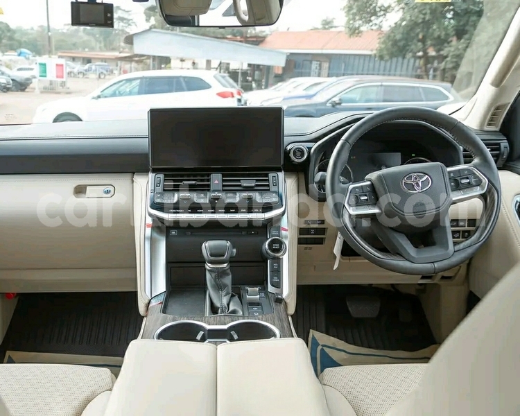Big with watermark toyota land cruiser uganda kampala 26112