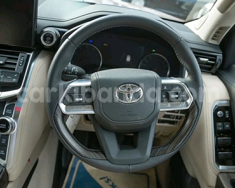 Big with watermark toyota land cruiser uganda kampala 26112