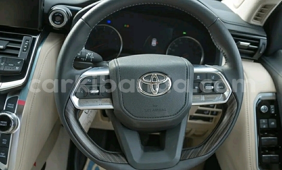 Buy Used Toyota Land Cruiser Beige Car in Kampala in Uganda Buy Used Toyota Land Cruiser Beige Car in Kampala in Uganda