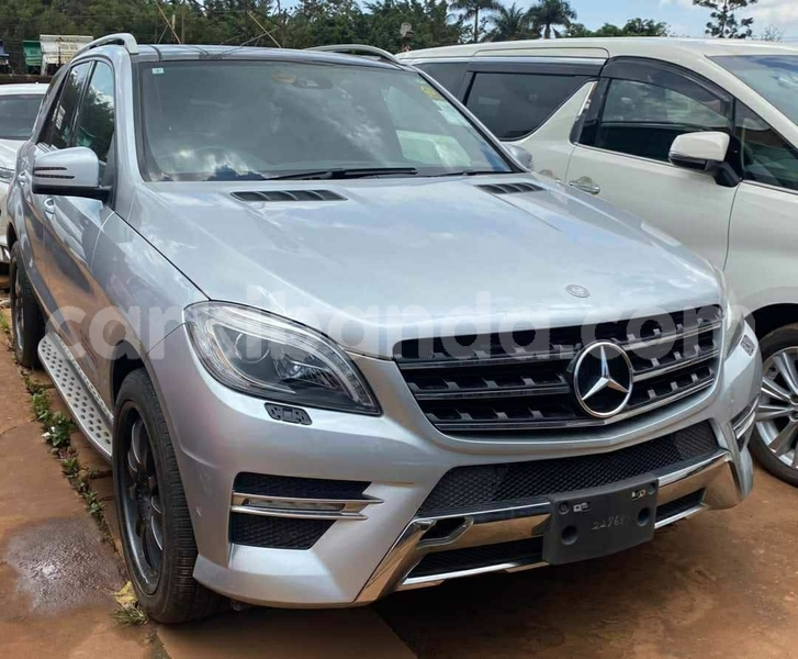 Big with watermark mercedes benz ml class uganda kampala 26117