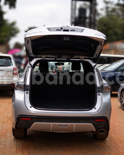 Big with watermark toyota harrier uganda kampala 26118