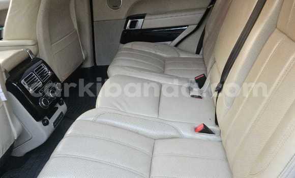 Gura Yakoze Land Rover Range Rover Black Imodoka i Kampala mu Uganda Gura Yakoze Land Rover Range Rover Black Imodoka i Kampala mu Uganda